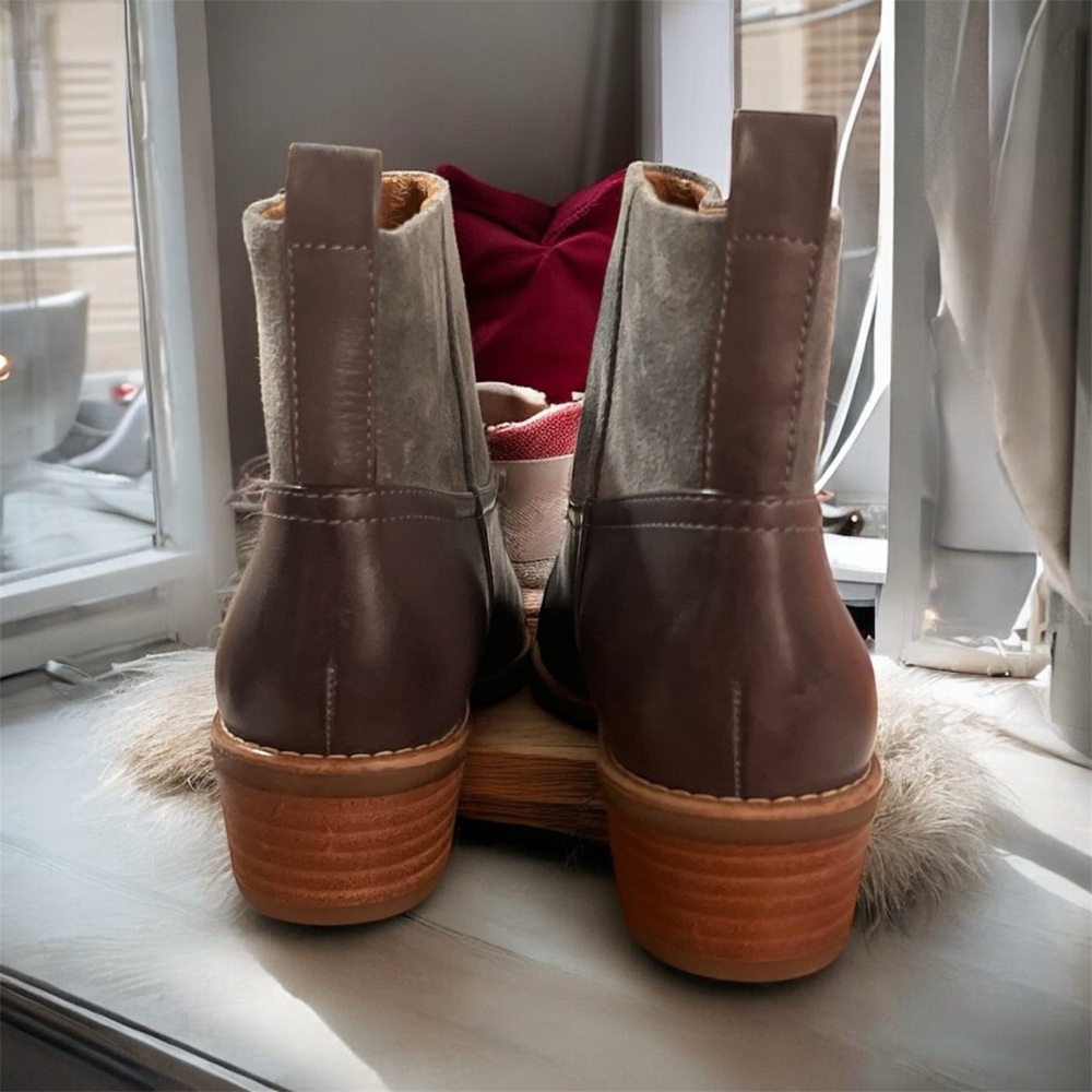 Comfortiva Dark Brown Ankle Booties - Picture 4 of 5